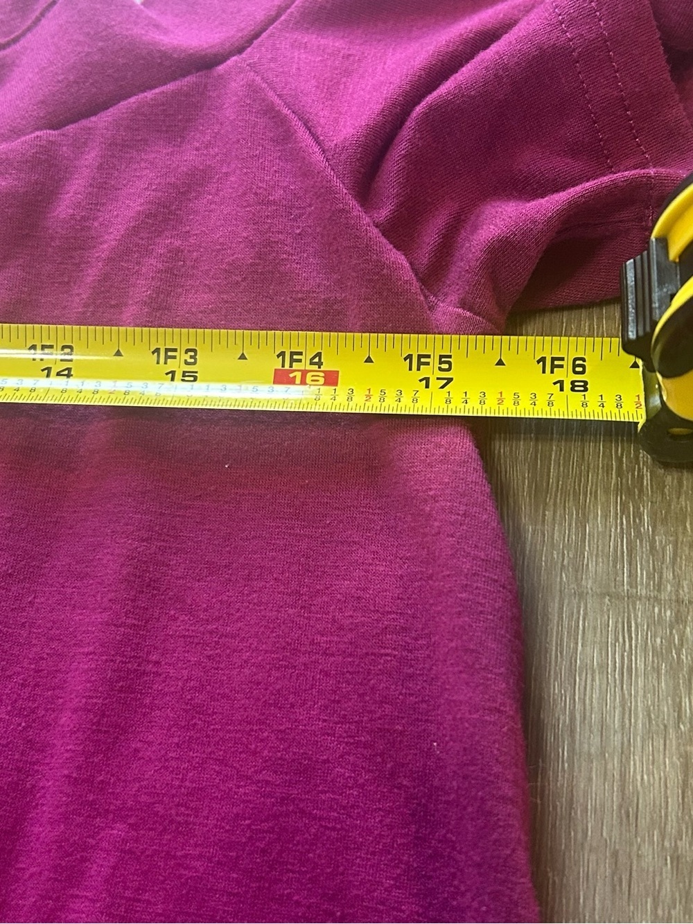 Magenta Cold Shoulder Tunic Top Strappy V-Neck Short Sleeve Size S - Picture 4 of 7